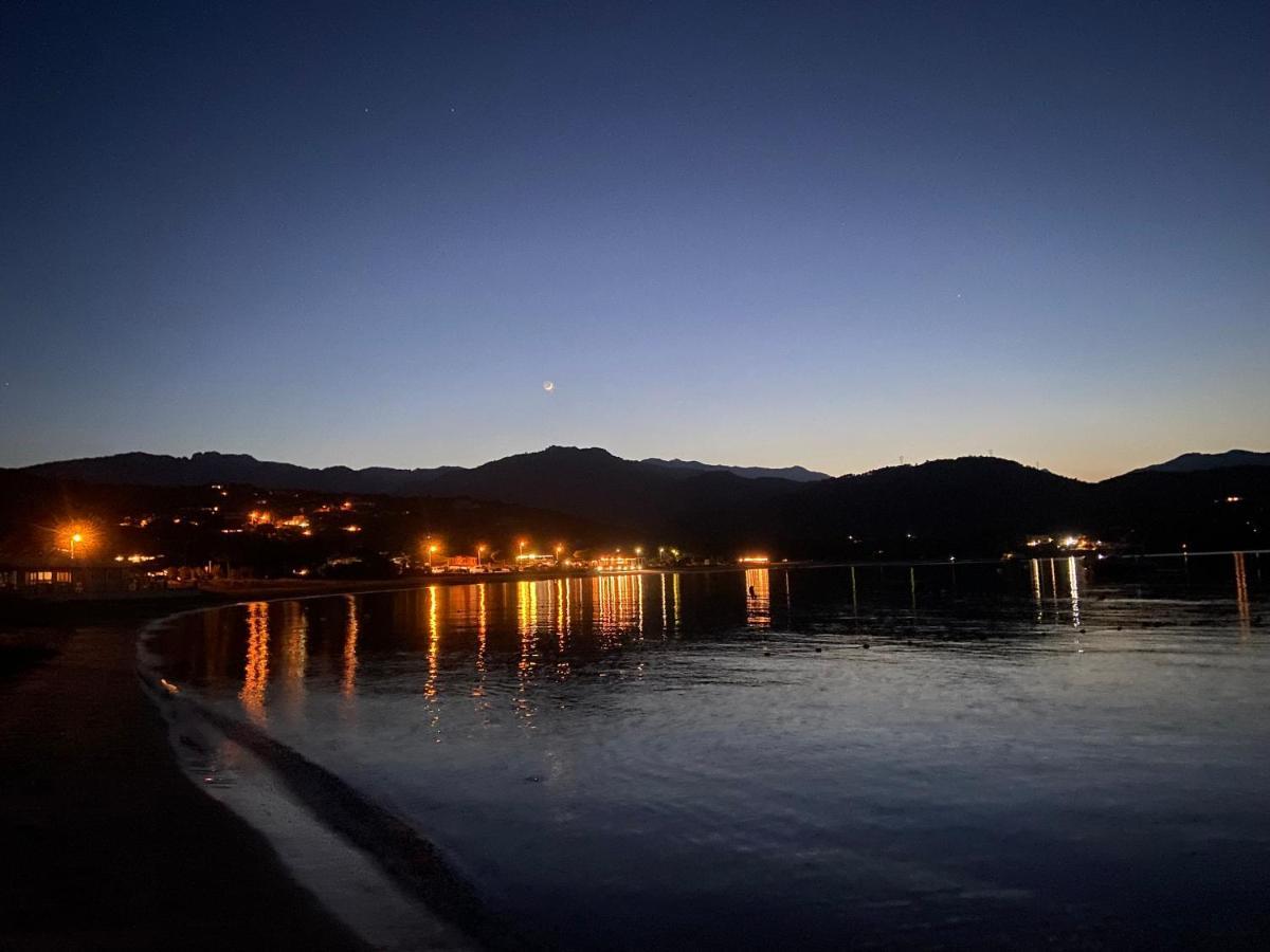 Les Lodges De La Plage U Dragulinu Sari-Solenzara Exterior foto