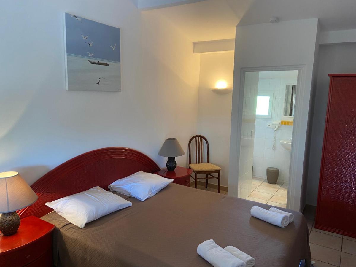 Les Lodges De La Plage U Dragulinu Sari-Solenzara Exterior foto