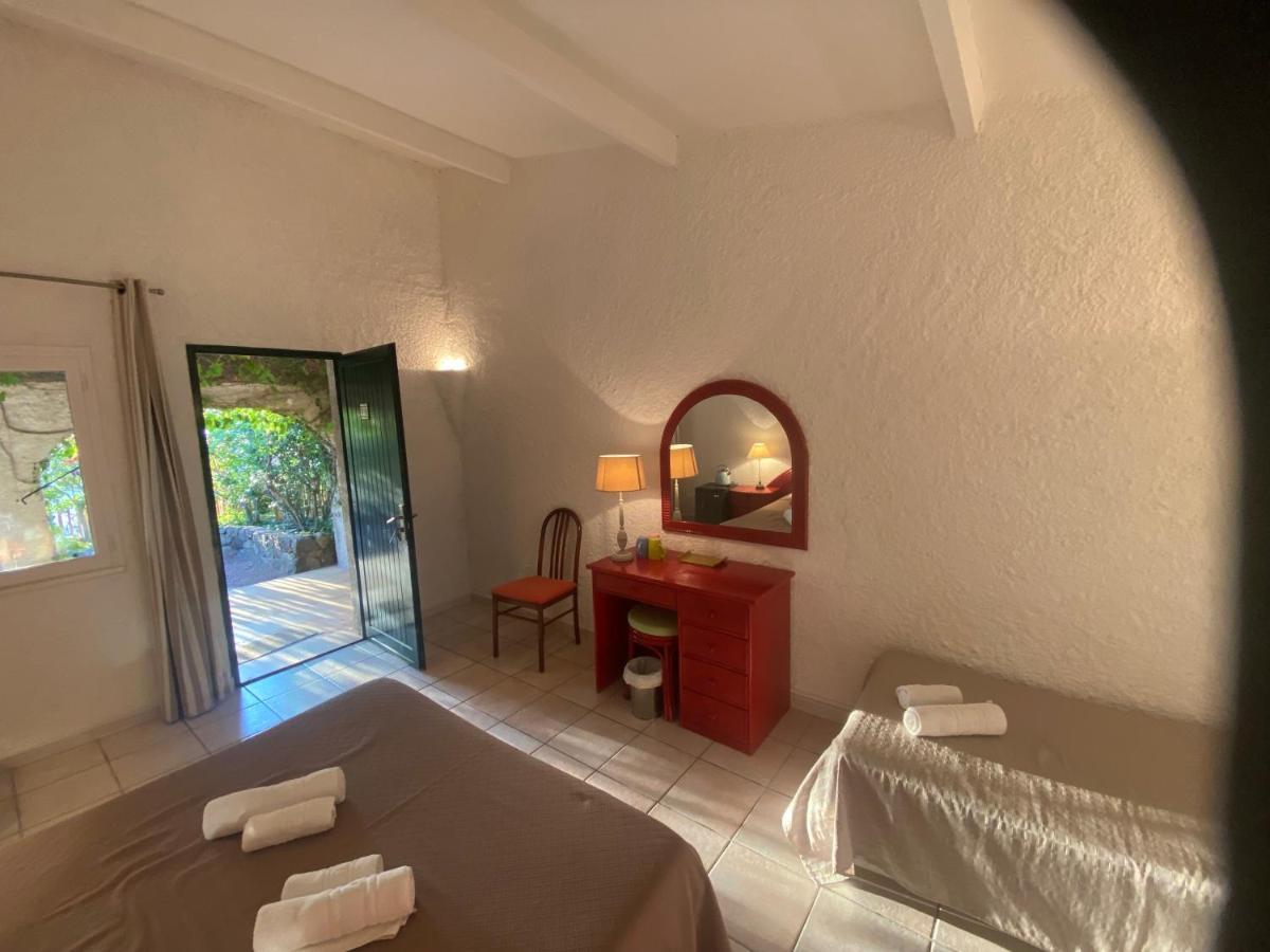 Les Lodges De La Plage U Dragulinu Sari-Solenzara Exterior foto